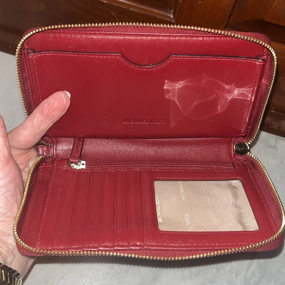 Michael Kors  Jetsetter large, flat wallet Wristlet  phone case  checkbook  NWOT - Picture 10 of 15